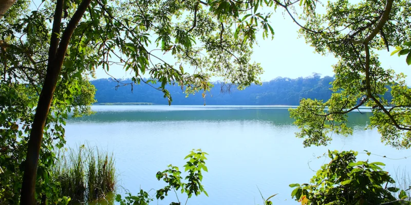Lake Duluti Canoeing